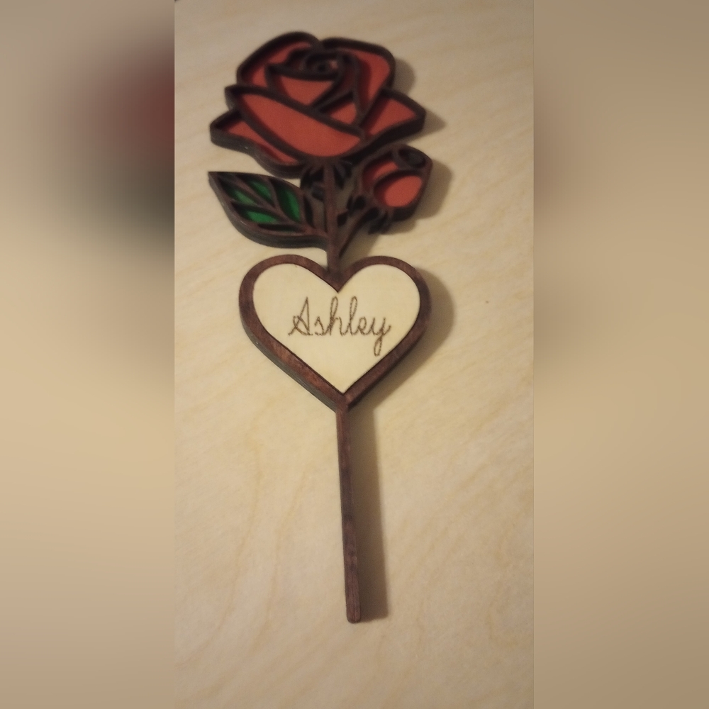 Personalizable engraved wooden rose - Follow instructions on ordering - Picture 2 of 4